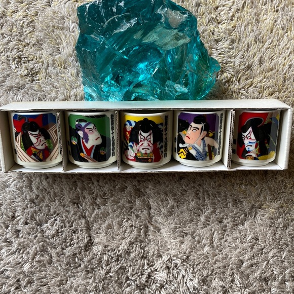 🍶 Japanese theater sake set 🍶 - Picture 1 of 4